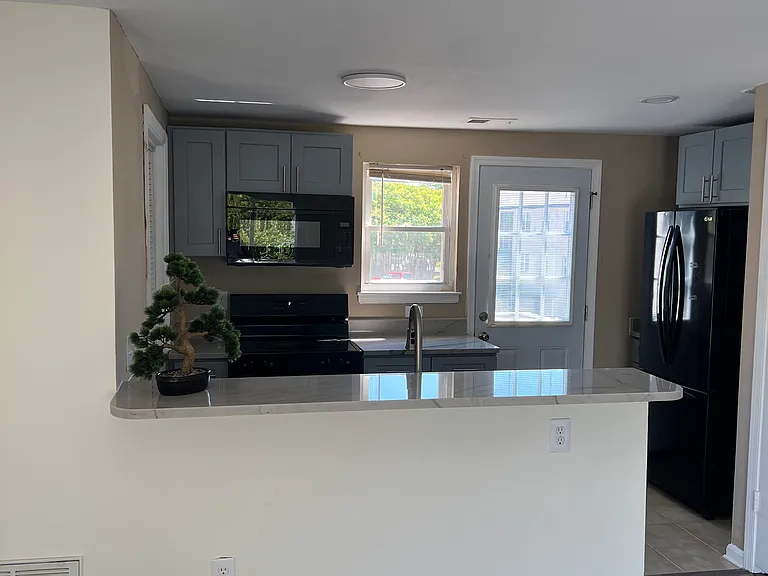 4339 Pembrook Village Dr — Photo 4