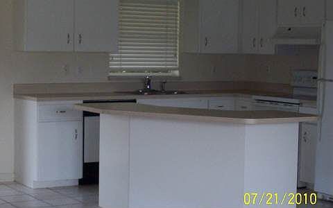 3rd image of 1600 Wellington Dr