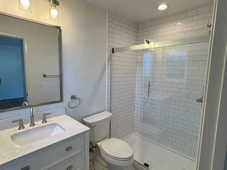 528 W Los Olivos Street — Photo 9
