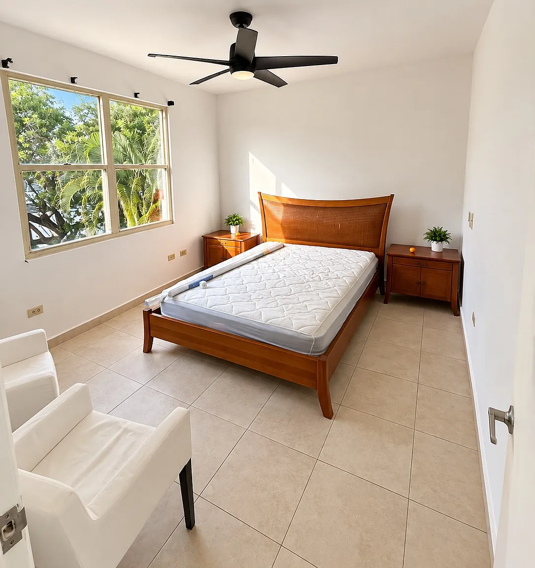 1 bed, 450 sqft, $1,400 — Photo 2