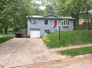 801 Terrace Ave, Bellevue, NE 68005