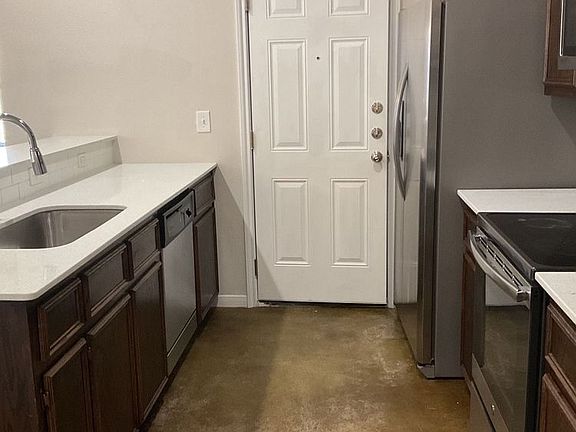 3rd image of 310 Lowes Blvd #B