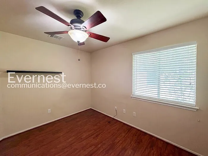 3145 Henderson Path — Photo 10