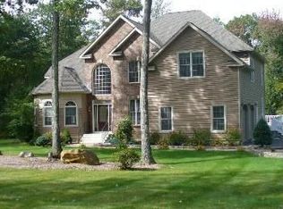 170 Wildwood Rd, Tolland, CT 06084