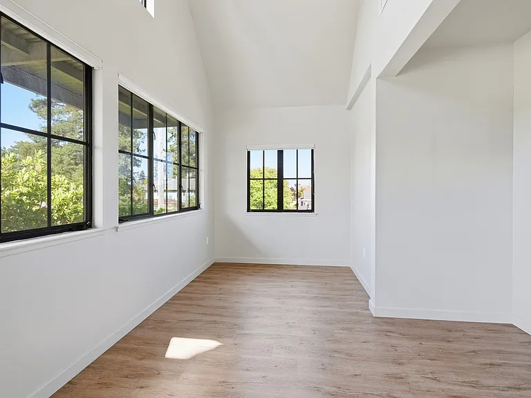 Upscale Westside Living! Spacious 2BD/2BA Above Copal Restaurant — Photo 27