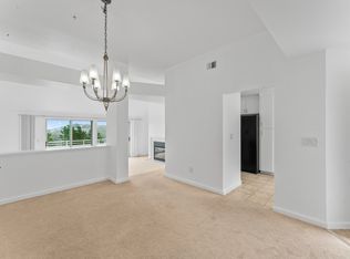 741 Pointe Pacific APT 4, Daly City, CA 94014