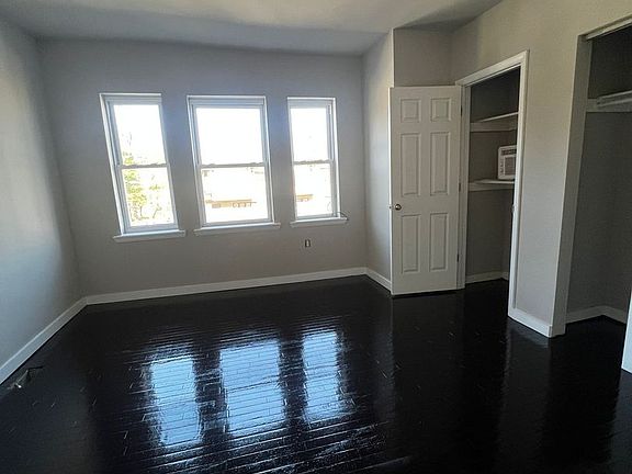 4th image of 5964 Warrington Ave