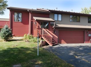 2106 9th St E, Glencoe, MN 55336