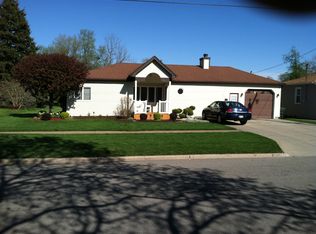 183 Roncroff Dr, North Tonawanda, NY 14120