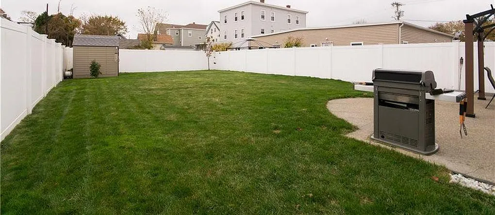 4 bed, 1400 sqft, $3,700 — Photo 3