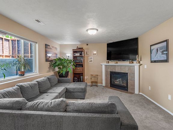 5th image of 18517 E Hermosa Cir