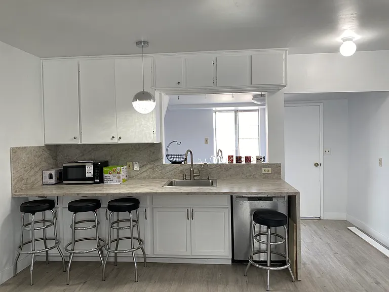 4208 Tuller Ave — Photo 4