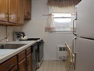 2nd image of 1730 E 14th St APT 3H