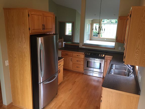 3rd image of 8978 Deer Run Dr