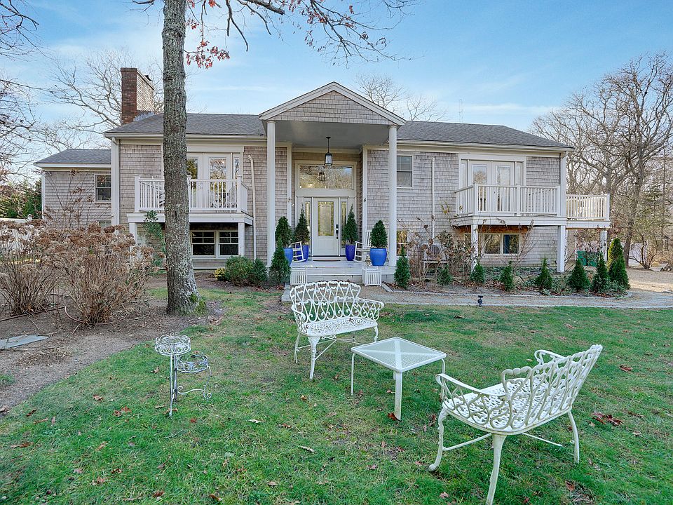 1st image of 110 Clover Hill Dr