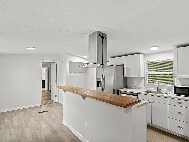 185 Justice Rd #4 — Photo 10