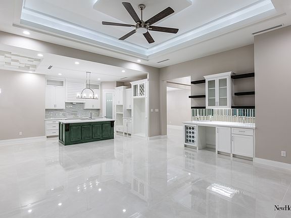 4th image of 1614 Sunrise Ln