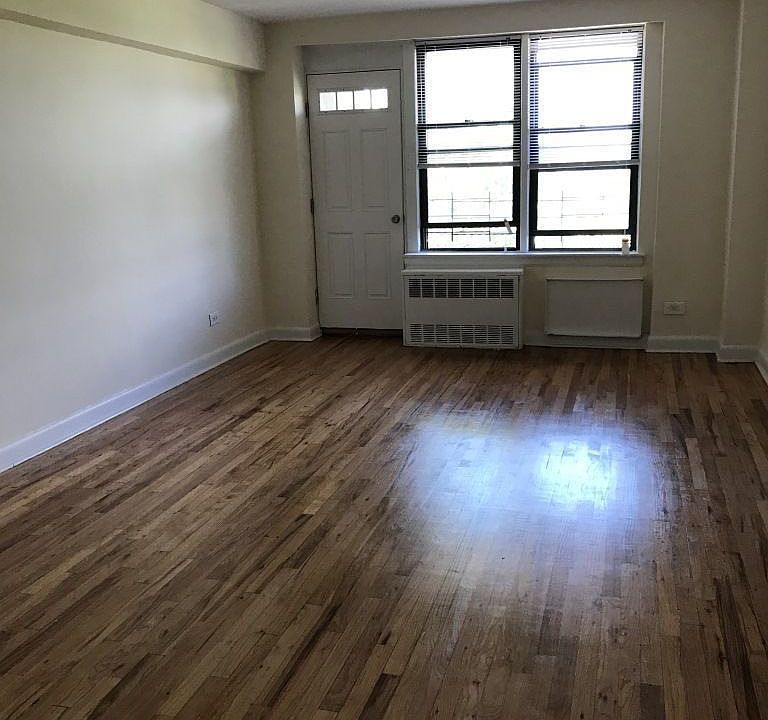 1st image of 13720 45th Ave APT 5T