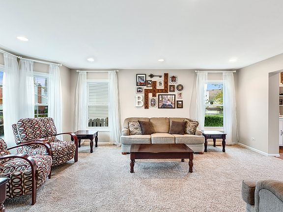 2nd image of 1449 Kingsbury Ct
