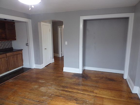 3rd image of 193 S Elmwood Ave #10