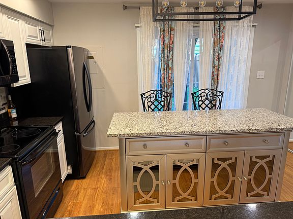5th image of 3444 Caledonia Cir