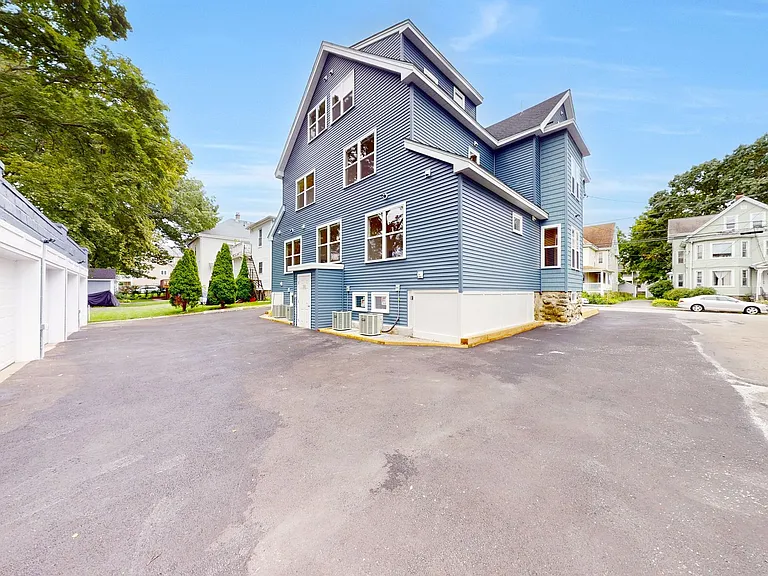 188 Ash St — Photo 30