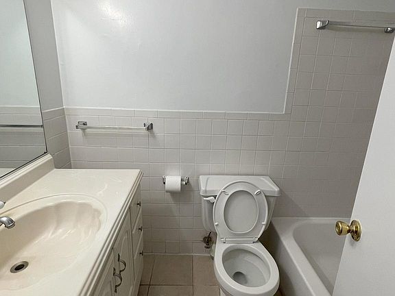 5th image of 12305 Braxfield Ct #408