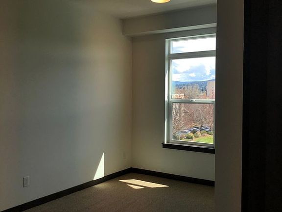 4th image of 1513 E St #305