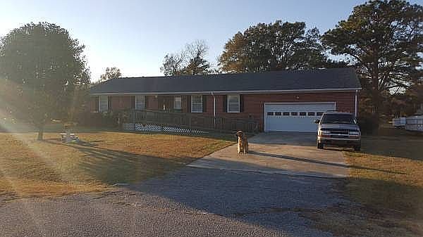 2nd image of 302 Hoggard St