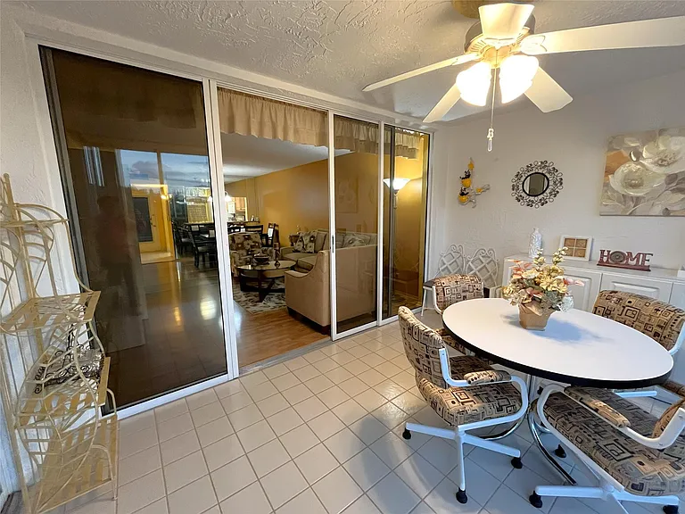 9501 Seagrape Dr #305 — Photo 23