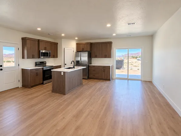 1475 W 3630 S, Hurricane, UT 84737
