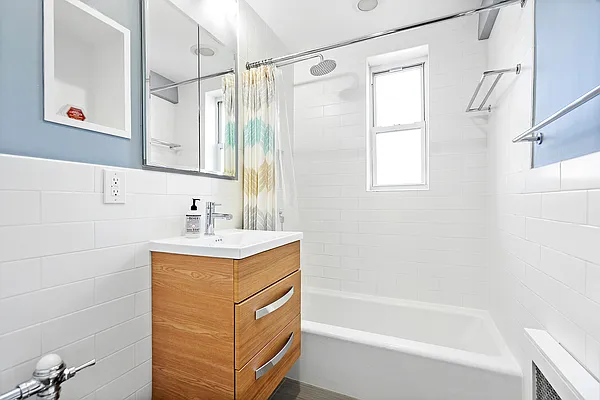 Sold by William Raveis Real Estate | media 6