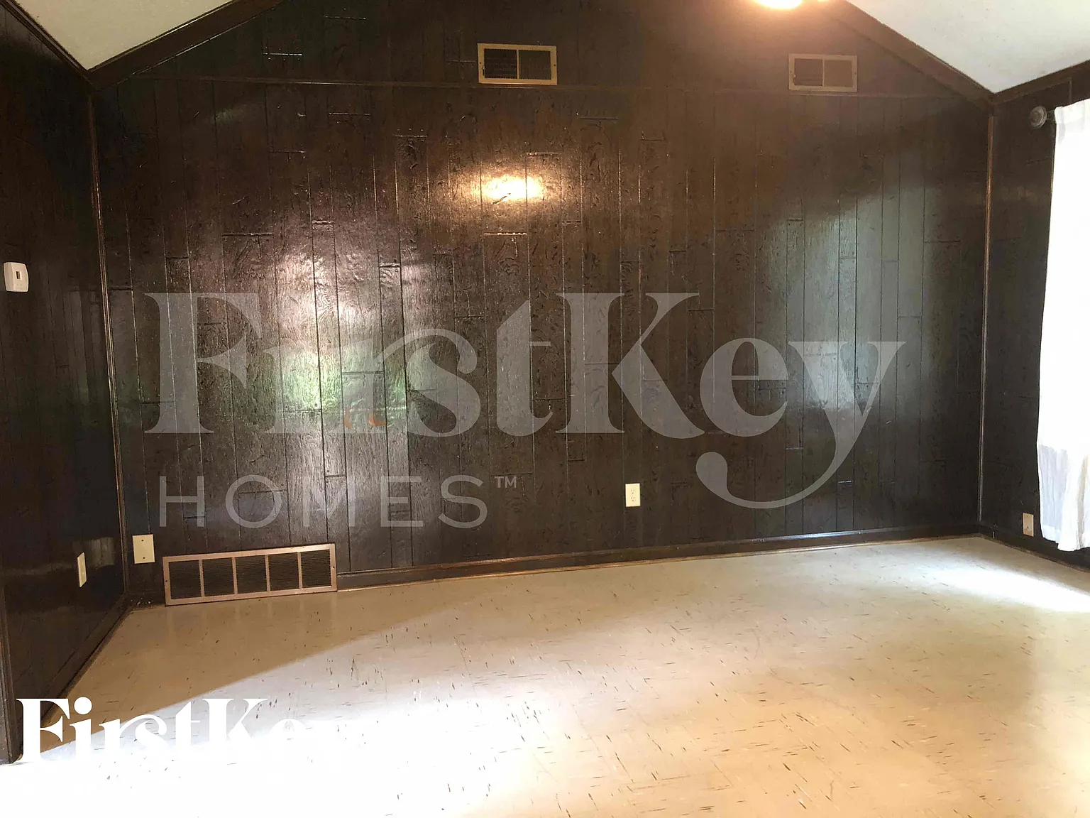 3 bed, 2.0 bath, 1198 sqft, $1,600 — Photo 3