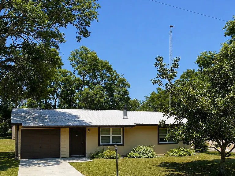 4628 Date Palm Dr — Photo 1
