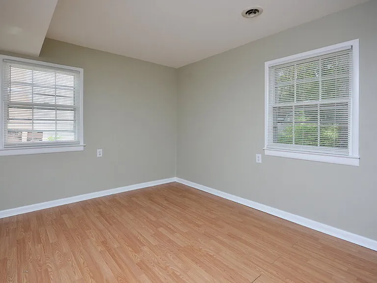 119 Monterey Ln — Photo 26