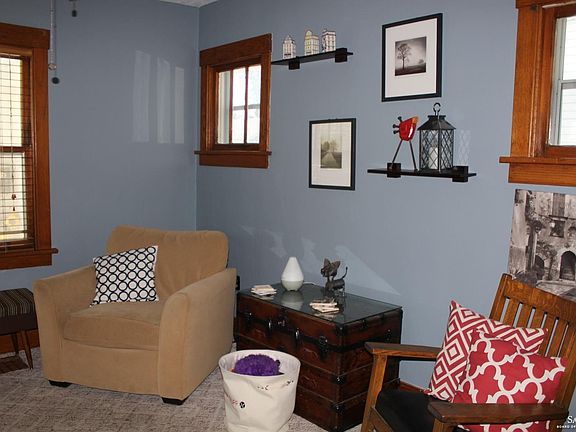 5th image of 218 W Wilson St