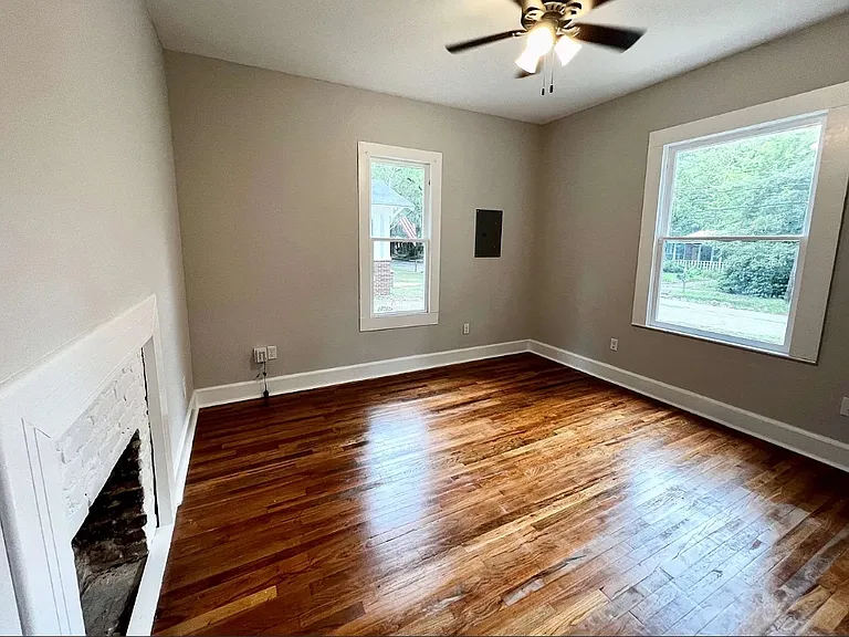 209 S Fulton St — Photo 17