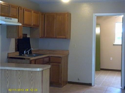 2nd image of 7817 Symmes Ave