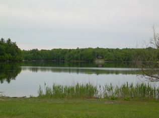 112 Dogwood Rd, Dingmans Ferry, PA 18328