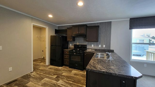1st image of 1376 East Dr #95