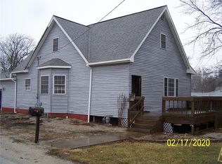 421 College St, Blue Mound, IL 62513