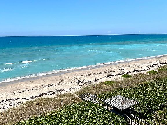4th image of 10044 S Ocean Dr APT 706