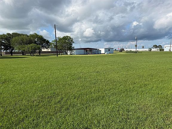 5th image of 342 Starling Ln
