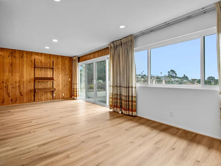 816 Granada Dr — Photo 12