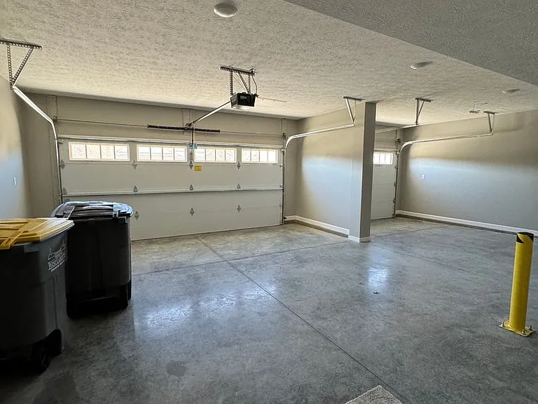 2509 Yeoman Ln — Photo 30