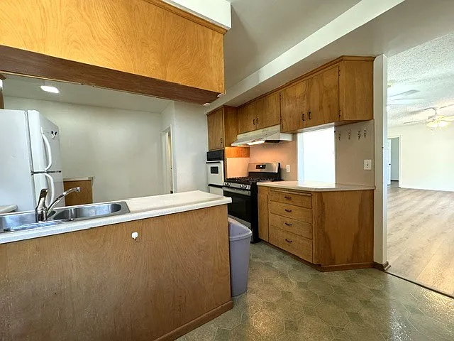211 Green Oaks Dr — Photo 9