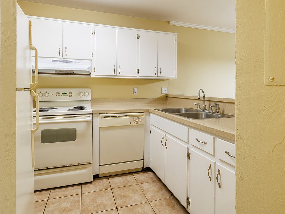 1st image of 3200 Tanager Ct #17449355