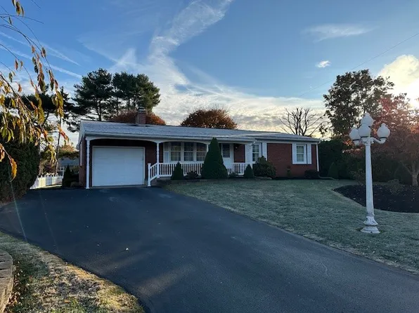 12 Spruce St, Bloomsburg, PA 17815