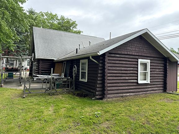 5th image of 3786 W Houghton Lake Dr
