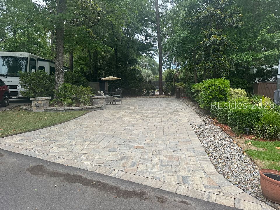 1st image of 133 Arrow Rd #76
